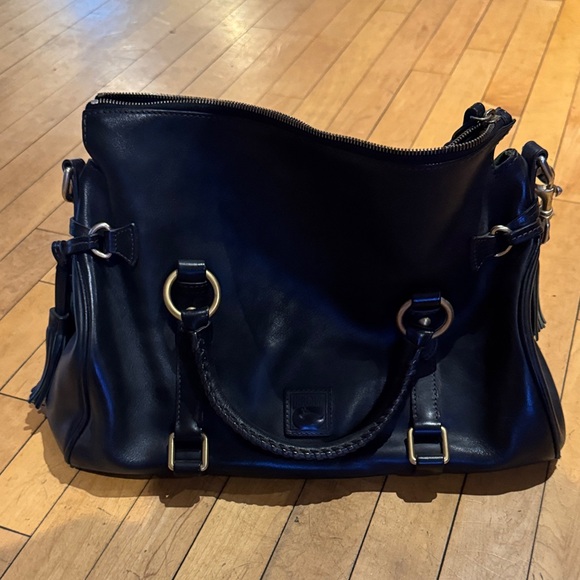 Dooney & Bourke Handbags - Dooney & Bourke Navy Shoulder Bag
